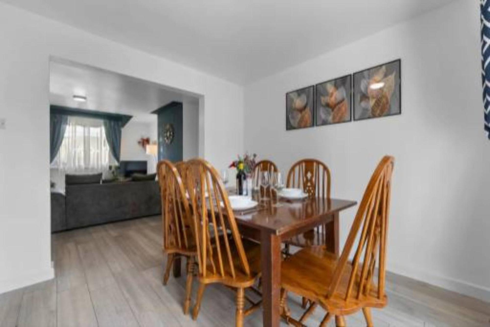 Legacy House - Secured Parking On Site Holiday home Tollbar End