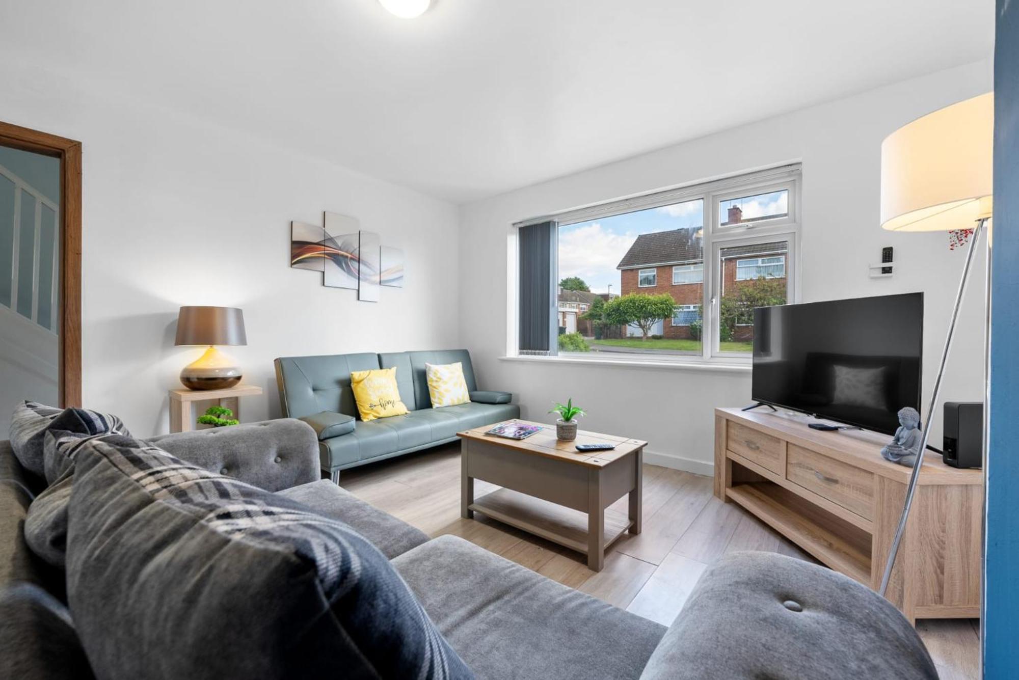 Legacy House - Secured Parking On Site